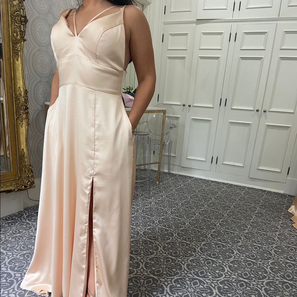 PROM DRESS - Picture 4 of 4